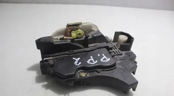 Mitsubishi Colt Front door lock