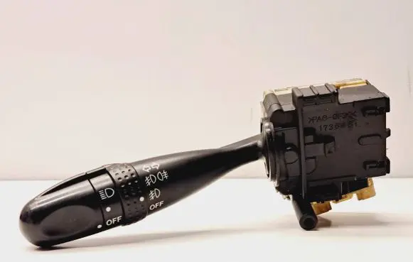 Toyota Corolla Verso E121 Indicator stalk 173648