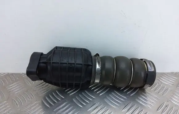 Peugeot 208 Intercooler hose/pipe 9685598580