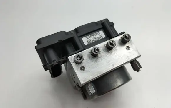 Suzuki SX4 ABS Pump 5611079J10 0265231670 0265800494