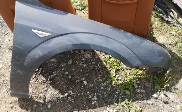 Ford Mondeo Mk III Fender