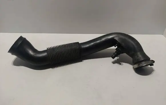 Intercooler hose/pipe