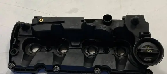Volkswagen Golf VII Rocker cam cover 04L129969E