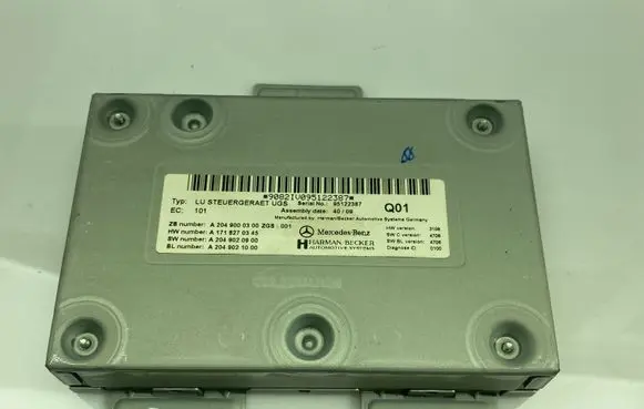 Mercedes-Benz GL X164 Head unit multimedia control A2049000300 A1718270345 A2049020900
