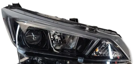 Nissan Leaf II (ZE1) Headlight/headlamp 260105SH0A4CAR