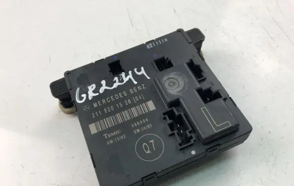 Mercedes-Benz E W211 Other control units/modules 2118201526