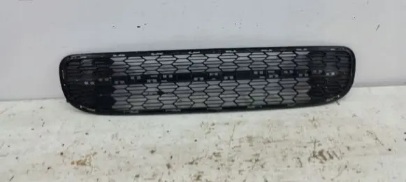 Mini One - Cooper Coupe R56 Front bumper upper radiator grill 16614910