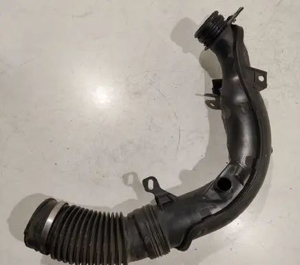 Peugeot 5008 Turbo air intake inlet pipe/hose M06021A152