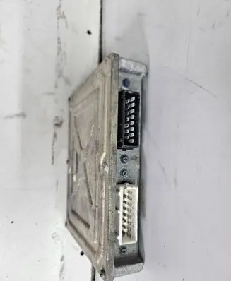 Peugeot 605 Engine control unit/module 9608383180 1740007013
