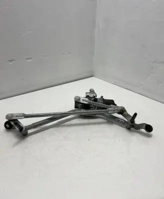 Renault Captur Front wiper linkage and motor 288001161R A9829397 C036A
