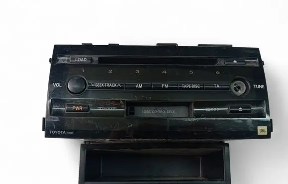 Toyota Prius (XW20) Radio/CD/DVD/GPS head unit 8612047120