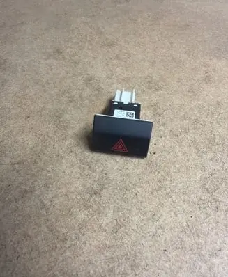 Skoda Superb B6 (3T) Hazard light switch 3T0953235C 13080920 03002460