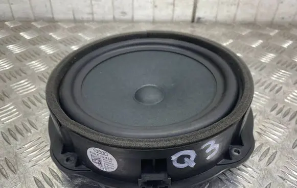 Audi Q3 F3 Front door speaker 83A035415 21972 20201203