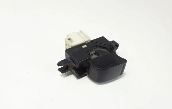 Nissan Almera Electric window control switch 0822