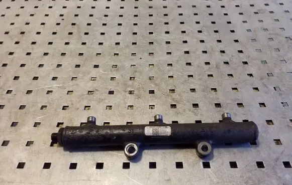 Land Rover Range Rover Sport L320 Fuel main line pipe 4R8Q9D280BC 5WS40130 A2C20001291