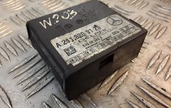 Mercedes-Benz E W211 Alarm control unit/module A2118209126 2118209126