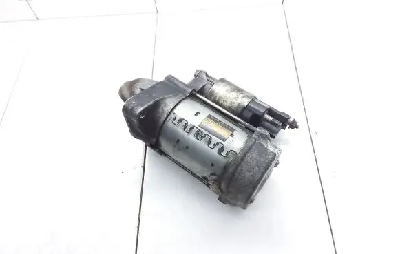Mercedes-Benz Sprinter W906 Starter motor A6519060026 4280005511