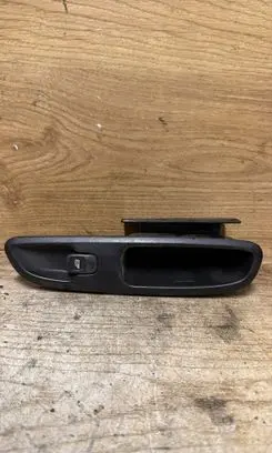 Volvo V70 Electric window control switch 9193301