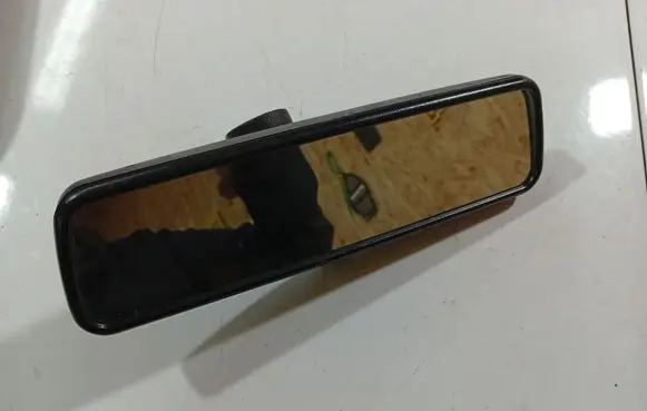 Volkswagen Polo IV 9N3 Rear view mirror (interior) E9014022