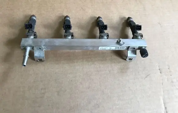 Opel Astra J Fuel injectors set 55572731 0280151258 0280158181