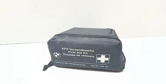 BMW 5 GT F07 First aid kit 7229149