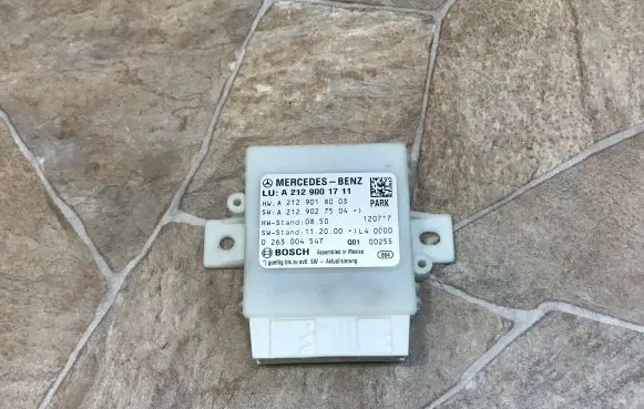 Mercedes-Benz E W212 Parking PDC control unit/module A2129001711