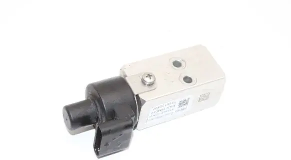 KIA Niro Air conditioning (A/C) expansion valve EAS16M017
