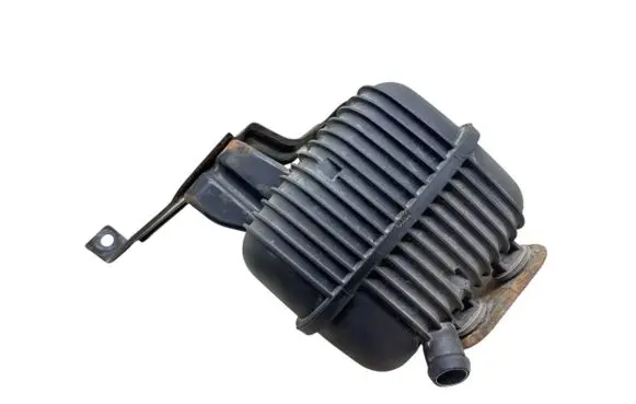 Vacuum air tank