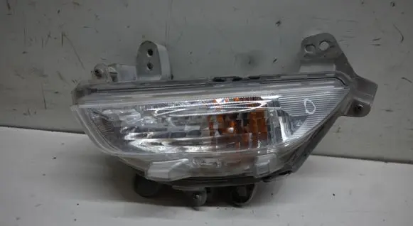 Mazda 3 II Front indicator light B45A51350