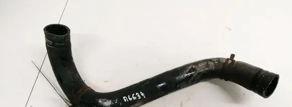 Hyundai Lantra I Engine coolant pipe/hose