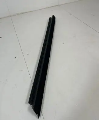Toyota C-HR I Rear sill trim cover 681725FL