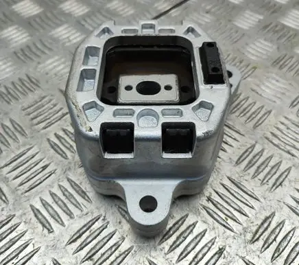 BMW iX1 Engine mount bracket 8871445