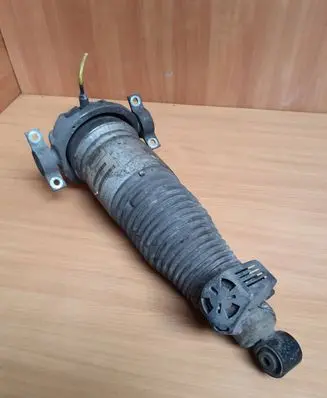 Volkswagen Touareg I Air suspension rear shock absorber 7L6512022E 0307292327