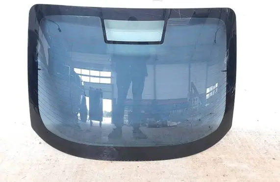 Maserati GranTurismo Rear windscreen/windshield window 