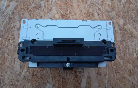 Fiat Freemont Radio/CD/DVD/GPS head unit P05091461AI
