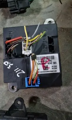 Mercedes-Benz E W211 Comfort/convenience module 2115458532