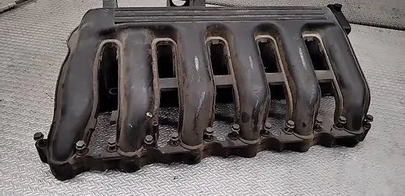 BMW 7 E65 E66 Intake manifold 7789247