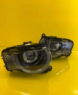 Land Rover Defender Headlight/headlamp L8B2-13W030-HK