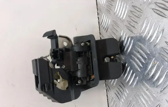 Audi A4 S4 B8 8K Loading door lock 