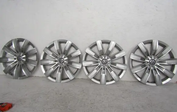 Volkswagen Tiguan R17 wheel hub/cap/trim 5NA601147A