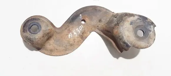 Mitsubishi Galant Engine mounting bracket