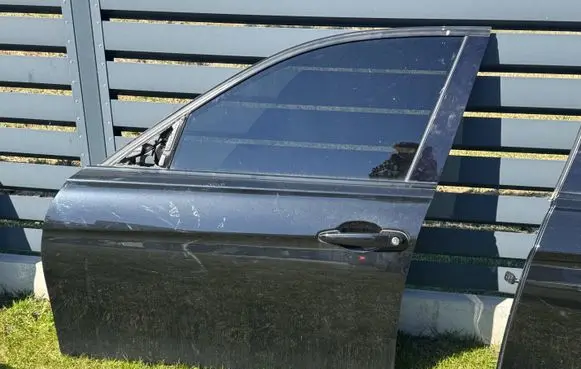 BMW 3 F30 F35 F31 Front door 41009628763