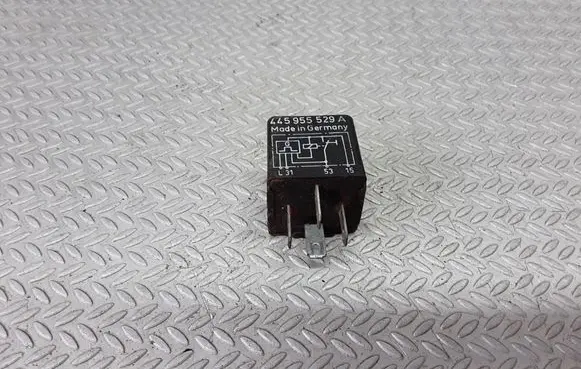 Audi A6 S6 C4 4A Other relay 445955529A
