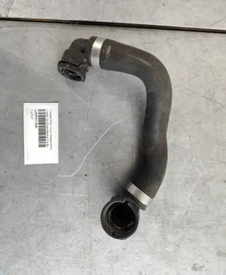 Engine coolant pipe/hose