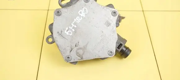 Volvo S60 Vacuum pump BM5G9431DB 5HTR30