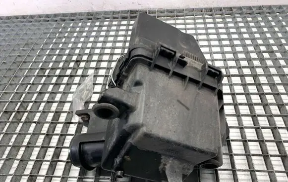 Honda CR-V Air filter box ACC105