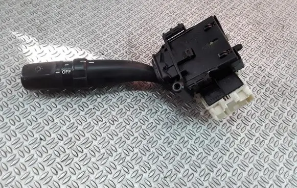Toyota Avensis Verso Indicator stalk