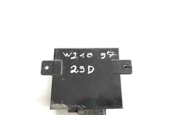 Mercedes-Benz E W210 Light module LCM A2108206426 5LA00750803