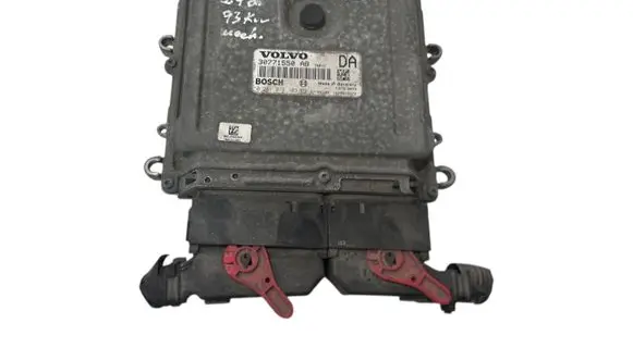 Volvo V70 Engine control unit/module 30771550 1039S18372 0281012103