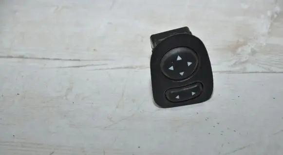 Fiat 500 Wing mirror switch 735638270